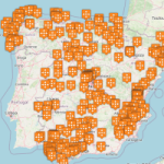 mapa de españa con banderines indicando asociaciones de salud mental en el estado español. 